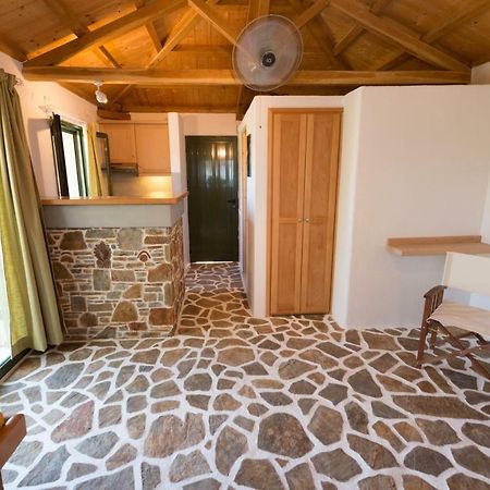 Casa Milos Stone Chalets Alónnisos 외부 사진