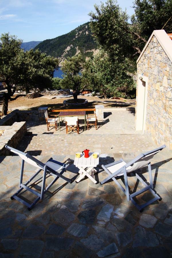 Casa Milos Stone Chalets Alónnisos 외부 사진