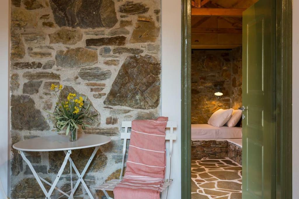 Casa Milos Stone Chalets Alónnisos 외부 사진