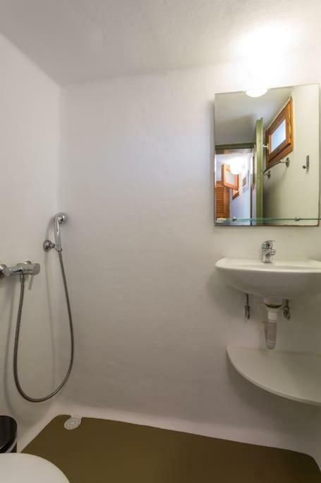 Casa Milos Stone Chalets Alónnisos 외부 사진
